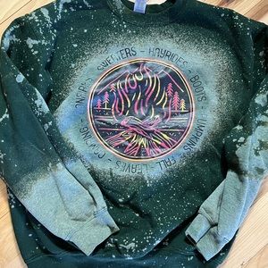 Boutique Style MEDIUM crewneck sweatshirt.